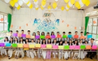 Hiển thị chi tiết cho Cách trang trí lớp học chụp kỷ yếu đẹp Hình ảnh cho bài viết Cách trang trí lớp học chụp kỷ yếu đẹp